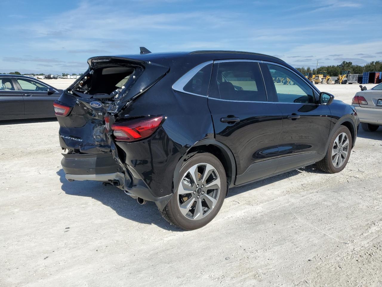 Image 3 of 2023 FORD ESCAPE PLATINUM 2023 with VIN 1FMCU9JZ8PUA28405