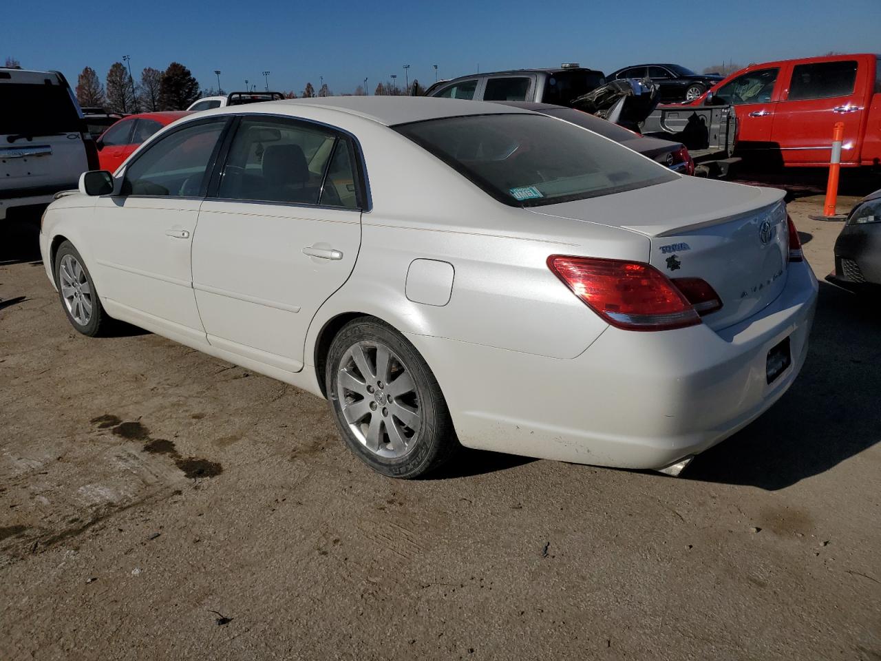 Obraz 2 z 2007 TOYOTA AVALON XL 2007 z VIN 4T1BK36B67U228984