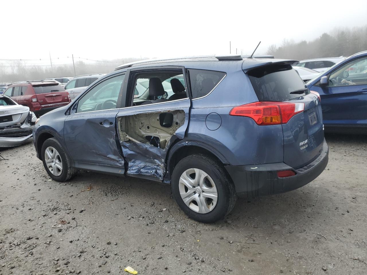 Image 2 of 2013 TOYOTA RAV4 LE 2013 with VIN 2T3BFREV7DW091107