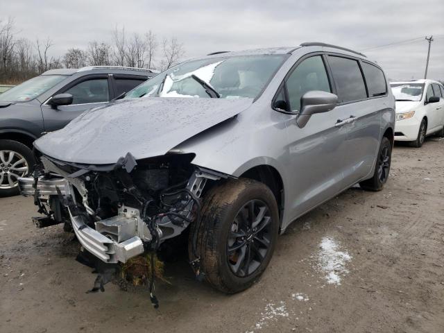 Image 1 of 2020 CHRYSLER PACIFICA TOURING L 2020 with VIN 2C4RC3BG8LR274017