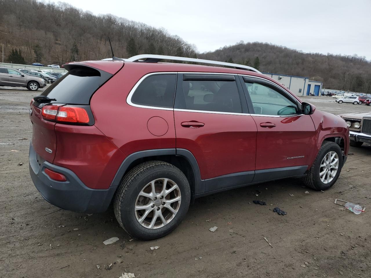 Image 3 of 2016 JEEP CHEROKEE LATITUDE 2016 with VIN 1C4PJMCB7GW308533