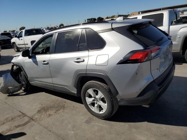 Obraz 2 z 2019 TOYOTA RAV4 XLE 2019 z VIN 2T3W1RFV4KW042152