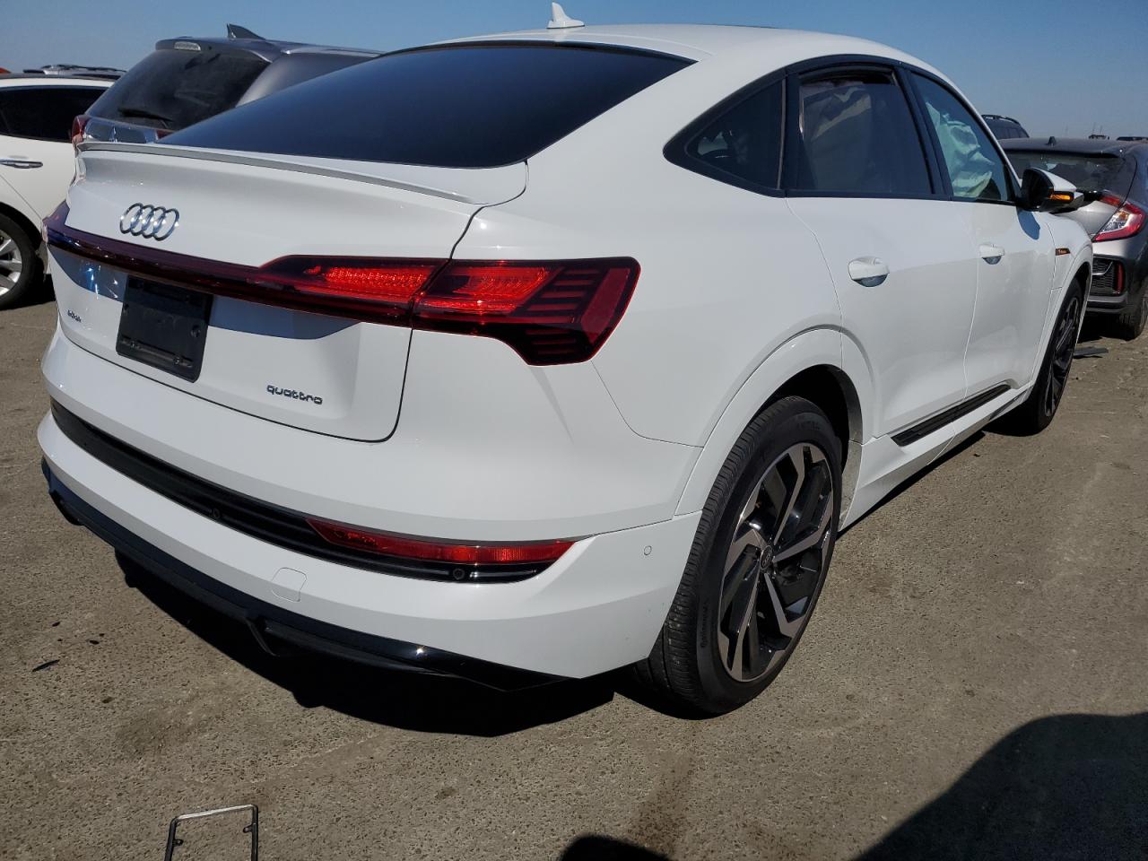 Obraz 3 z 2022 AUDI E-TRON SPORTBACK PREMIUM PLUS 2022 z VIN WA12AAGE9NB022047