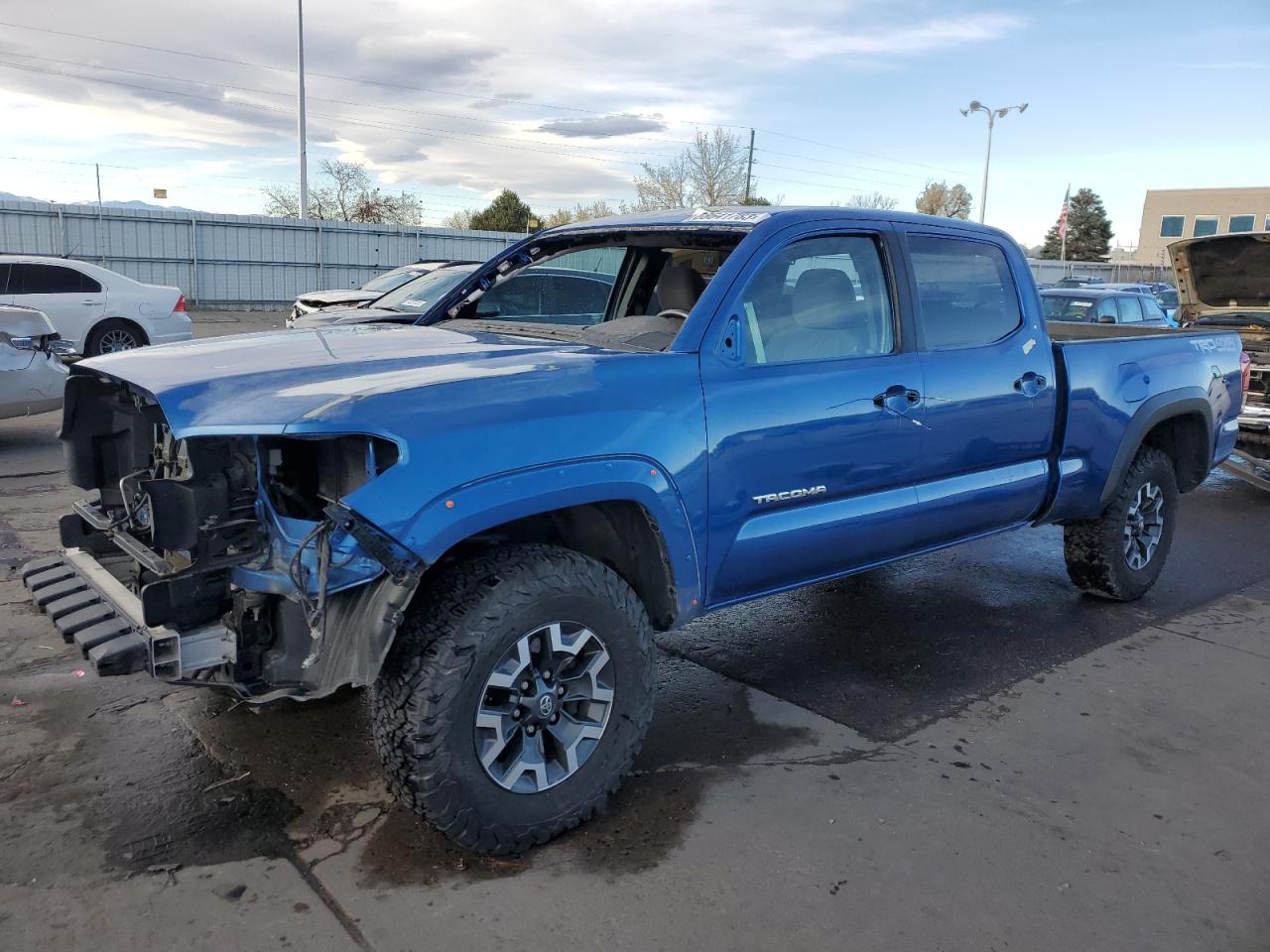 Obraz 1 z 2017 TOYOTA TACOMA DOUBLE CAB 2017 z VIN 3TMDZ5BN9HM032886