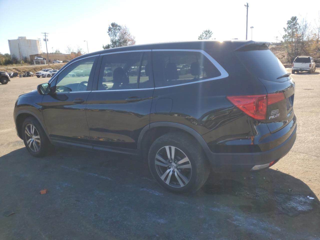 Изображение 2 2017 HONDA PILOT EXL 2017 с VIN 5FNYF5H85HB031556