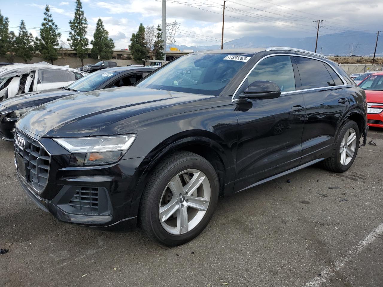 Obraz 1 z 2019 AUDI Q8 PREMIUM 2019 z VIN WA1AVAF18KD022653