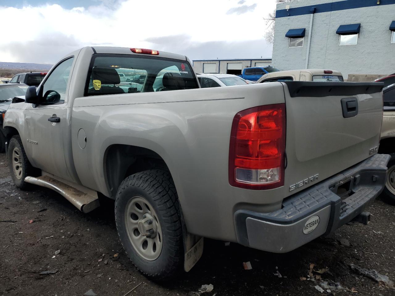 Obraz 2 z 2007 GMC NEW SIERRA C1500 2007 z VIN 1GTEC14CX7Z528495