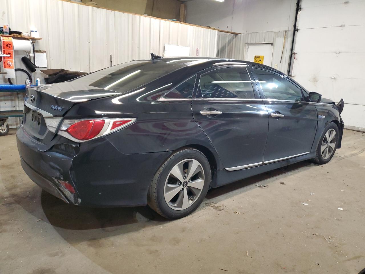 Изображение 3 2011 HYUNDAI SONATA HYBRID 2011 с VIN KMHEC4A41BA013032