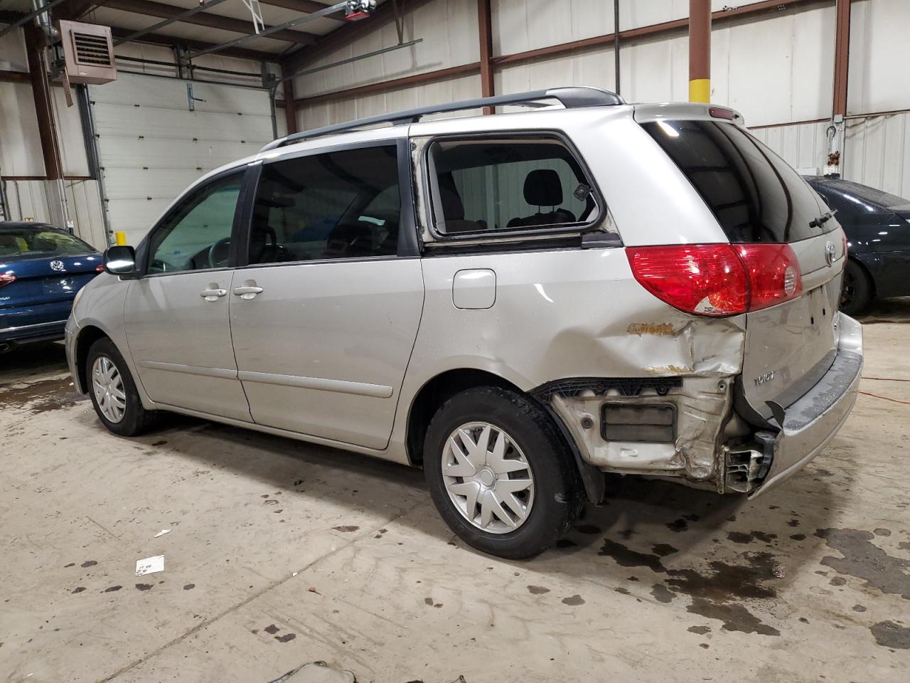 Image 2 of 2008 TOYOTA SIENNA CE 2008 with VIN 5TDZK23C38S199024
