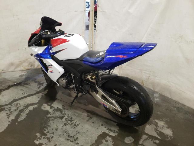 Изображение 3 2006 HONDA CBR600 RR 2006 с VIN JH2PC37006M310347