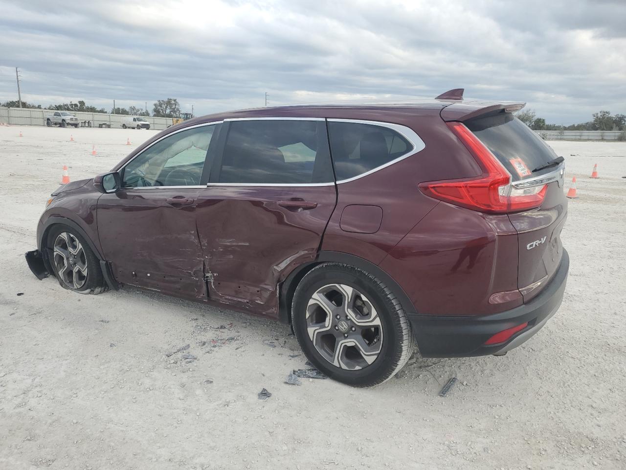 Изображение 2 2018 HONDA CR-V EX 2018 с VIN 7FARW1H59JE021688