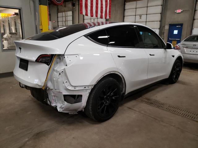 Obraz 3 z 2023 TESLA MODEL Y  2023 z VIN 7SAYGAEE0PF663429