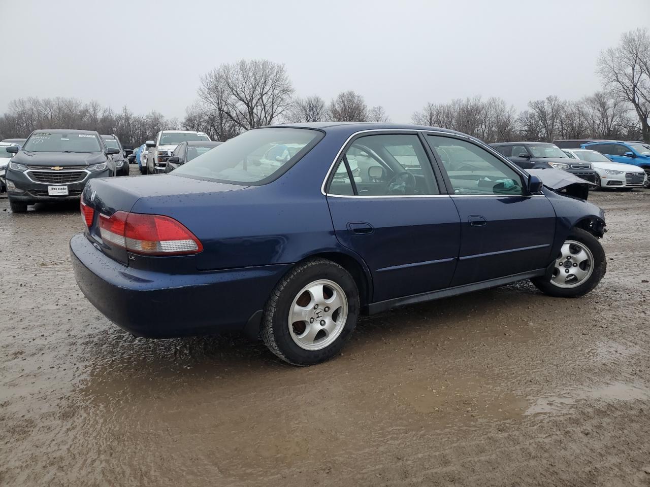 Изображение 3 2001 HONDA ACCORD LX 2001 с VIN JHMCG66571C010389