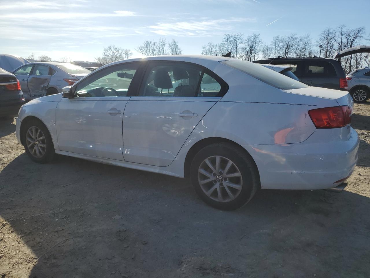 Изображение 2 2013 VOLKSWAGEN JETTA SE 2013 с VIN 3VWDP7AJ9DM364320