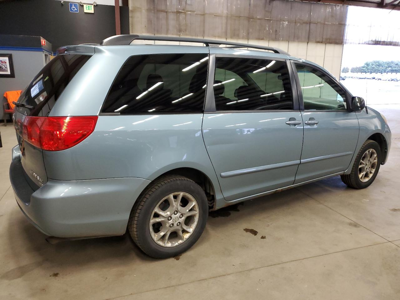 Obraz 3 z 2006 TOYOTA SIENNA LE 2006 z VIN 5TDBA23C16S062875