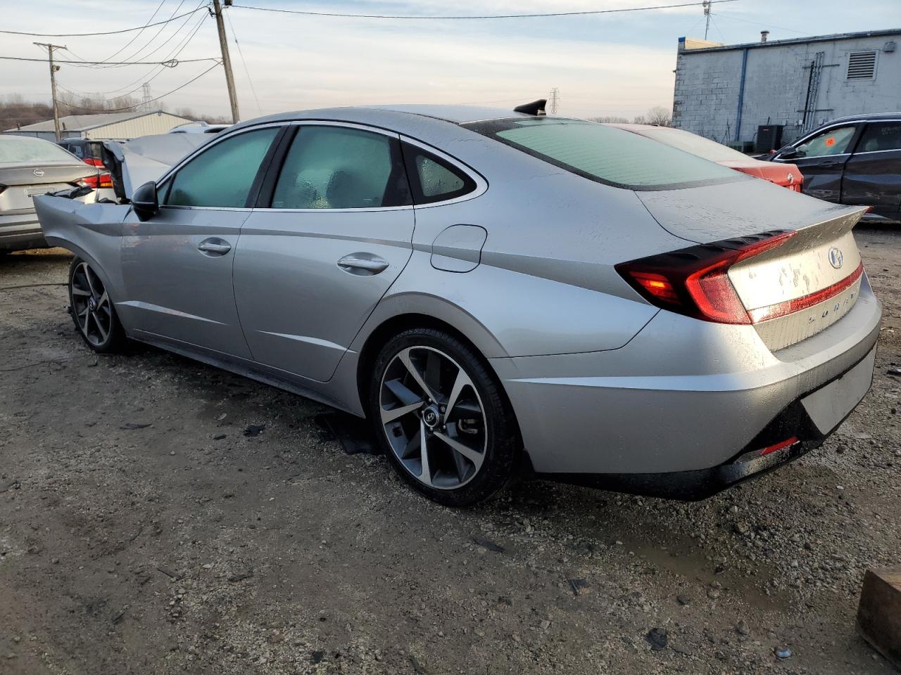 Image 2 of 2021 HYUNDAI SONATA SEL PLUS 2021 with VIN 5NPEJ4J20MH090706