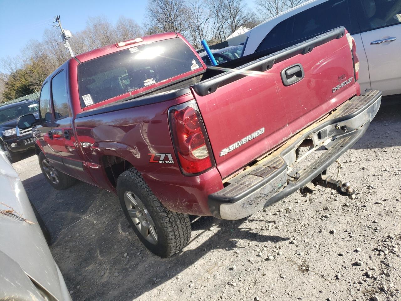Image 2 of 2005 CHEVROLET SILVERADO K1500 2005 with VIN 2GCEK13TX51370010