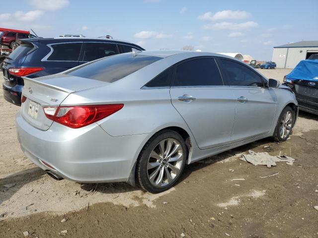 Obraz 3 z 2013 HYUNDAI SONATA SE 2013 z VIN 5NPEC4AB1DH511312