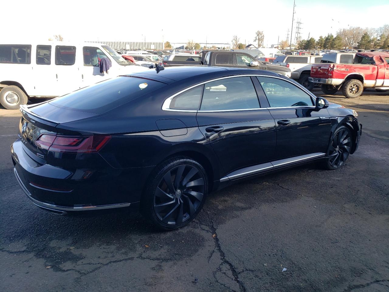 Image 3 of 2019 VOLKSWAGEN ARTEON SEL 2019 with VIN WVWSR7AN7KE031043