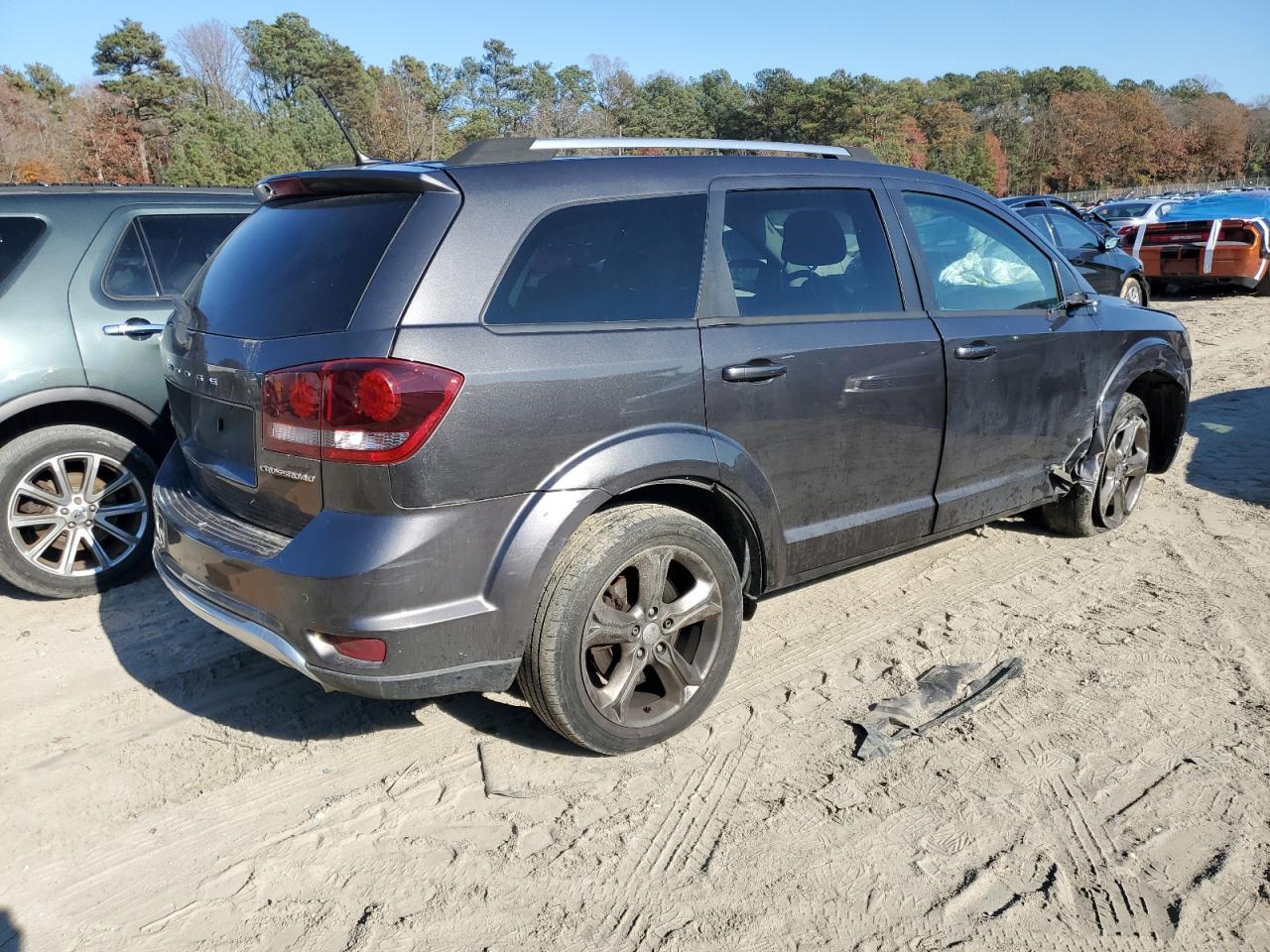 Изображение 3 2017 DODGE JOURNEY CROSSROAD 2017 с VIN 3C4PDCGG2HT548328