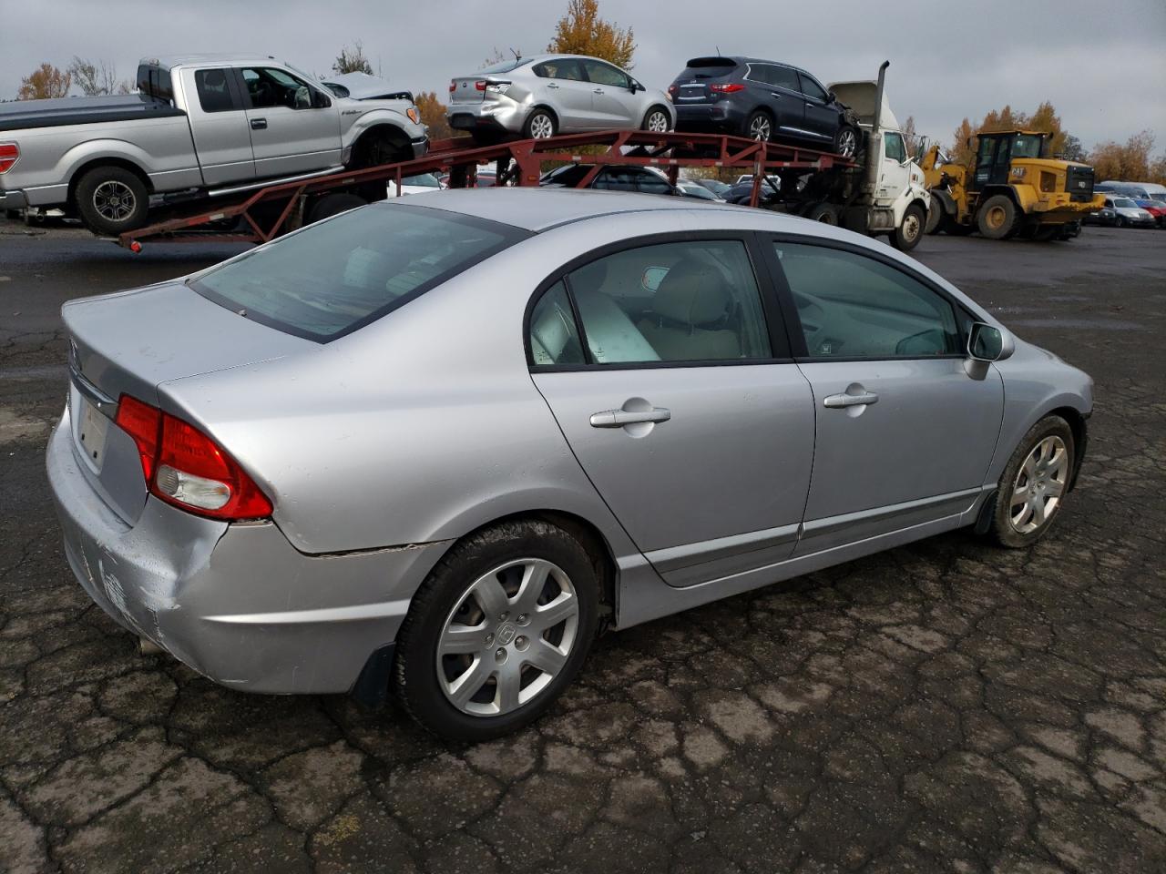 Изображение 3 2010 HONDA CIVIC LX 2010 с VIN 19XFA1F51AE066775
