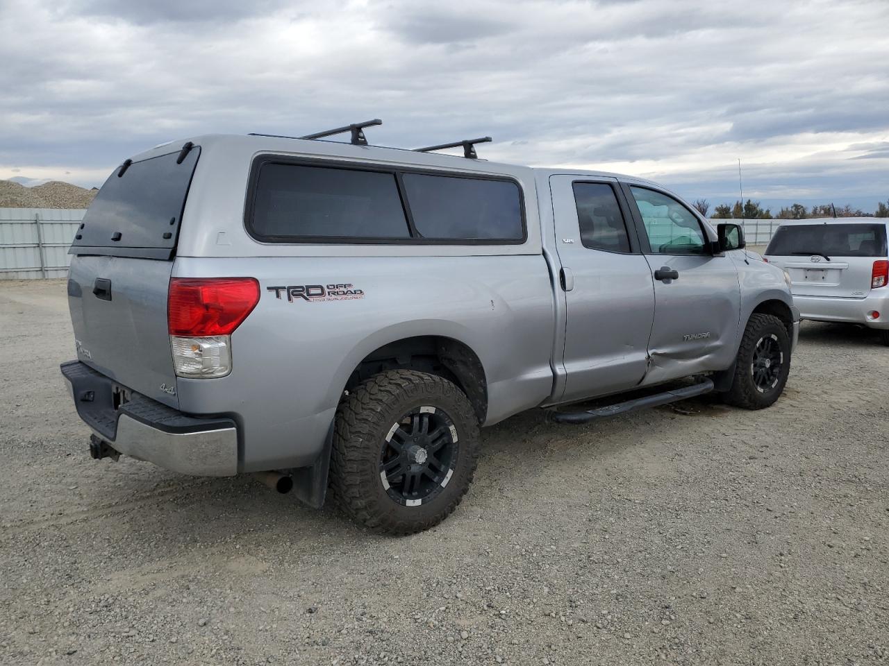 Image 3 of 2011 TOYOTA TUNDRA DOUBLE CAB SR5 2011 with VIN 5TFUM5F15BX023271