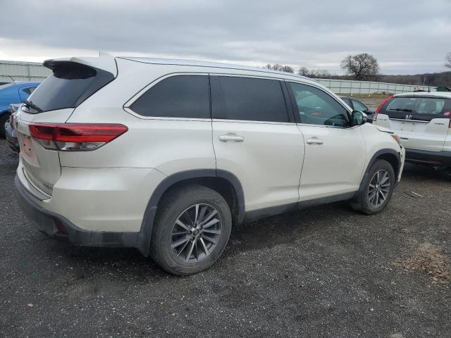 Obraz 3 z 2019 TOYOTA HIGHLANDER SE 2019 z VIN 5TDJZRFH2KS596711