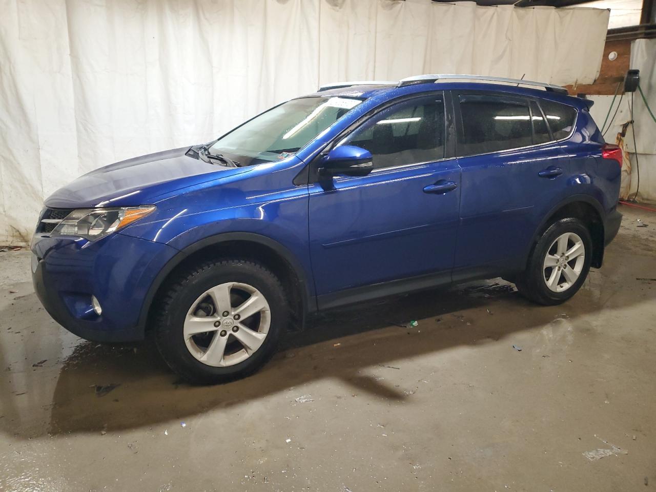 2014 TOYOTA RAV4 XLE 2014 image