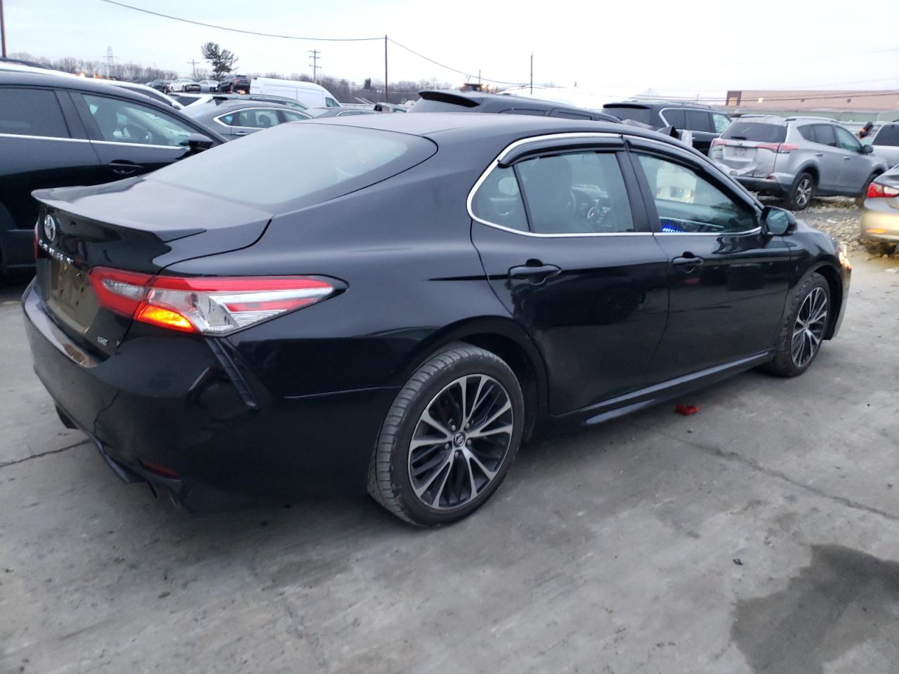 Изображение 3 2018 TOYOTA CAMRY L 2018 с VIN 4T1B11HK8JU115405