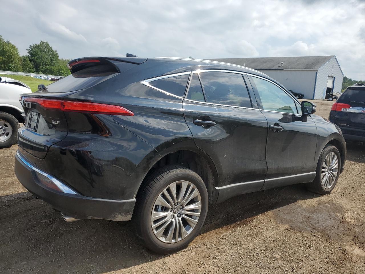 Изображение 3 2023 TOYOTA VENZA LE 2023 с VIN JTEAAAAH2PJ133631