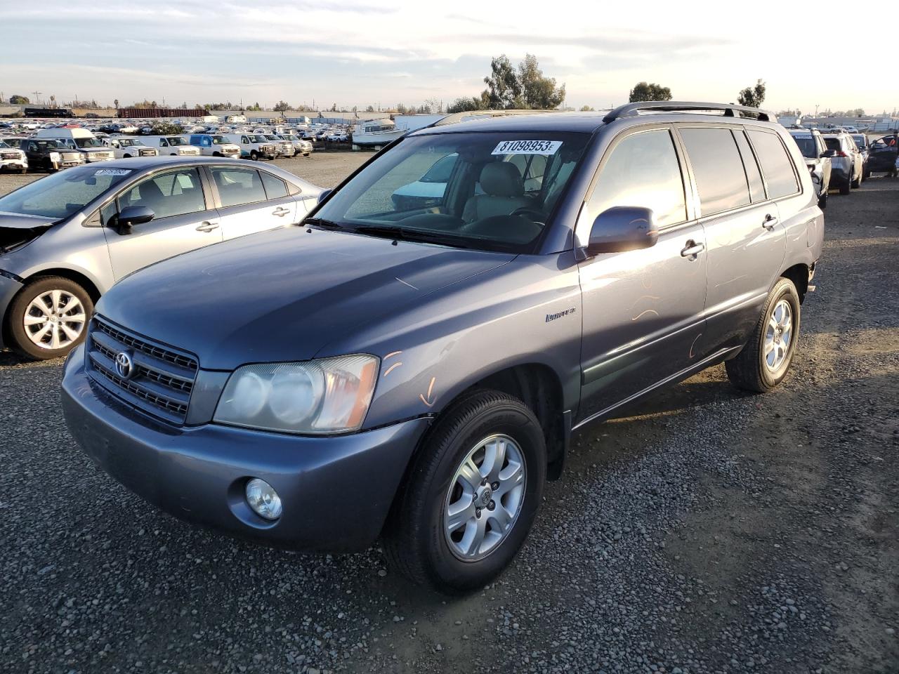 Image 1 of 2002 TOYOTA HIGHLANDER LIMITED 2002 with VIN JTEGF21A920056081