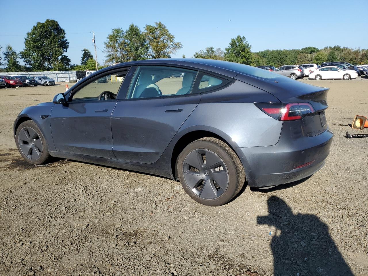 Изображение 2 2022 TESLA MODEL 3  2022 с VIN 5YJ3E1EA3NF349961