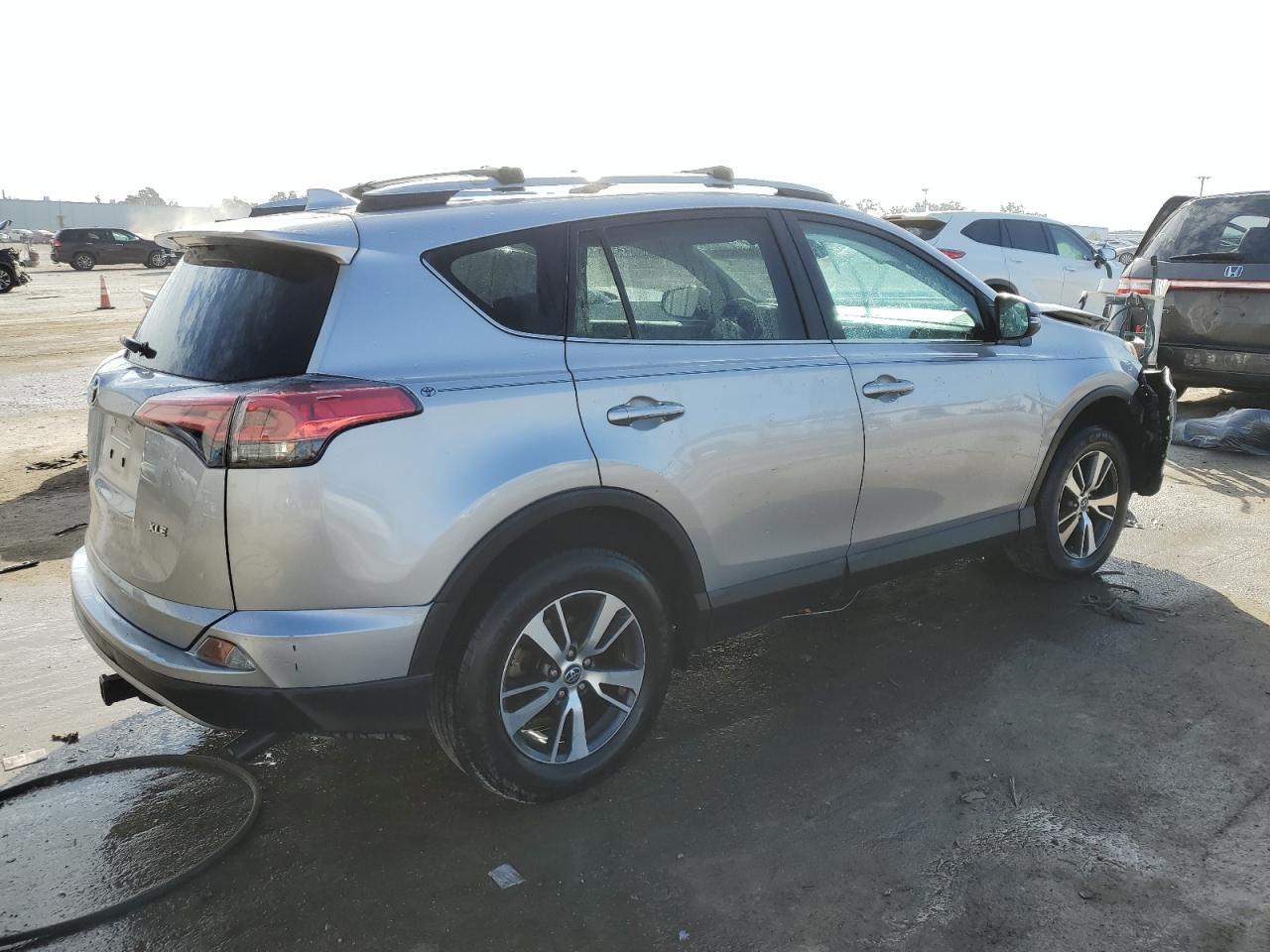 Image 3 of 2017 TOYOTA RAV4 XLE 2017 with VIN 2T3WFREV0HW384502