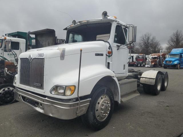 Image 2 of 1999 INTERNATIONAL 9200  1999 with VIN 2HSFMAHR9XC047724