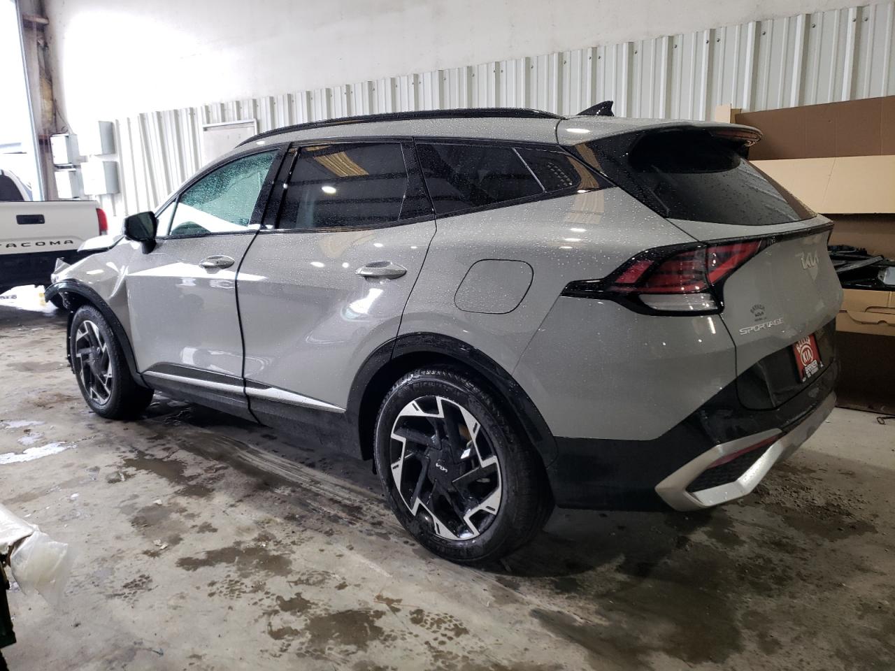 Image 2 of 2024 KIA SPORTAGE SX PRESTIGE 2024 with VIN 5XYK53DF8RG152318