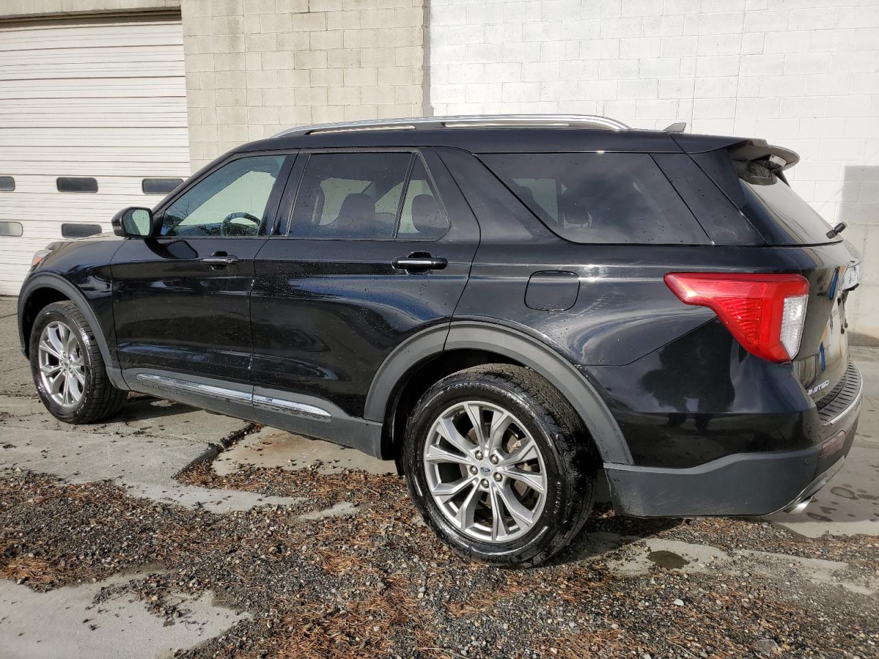 Image 2 of 2021 FORD EXPLORER LIMITED 2021 with VIN 1FMSK8FH5MGB02871