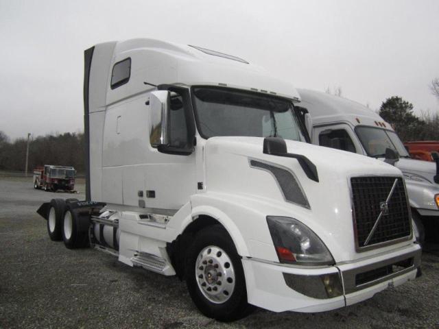 Image 2 of 2018 VOLVO VN VNL 2018 with VIN 4V4NC9EH5JN894246