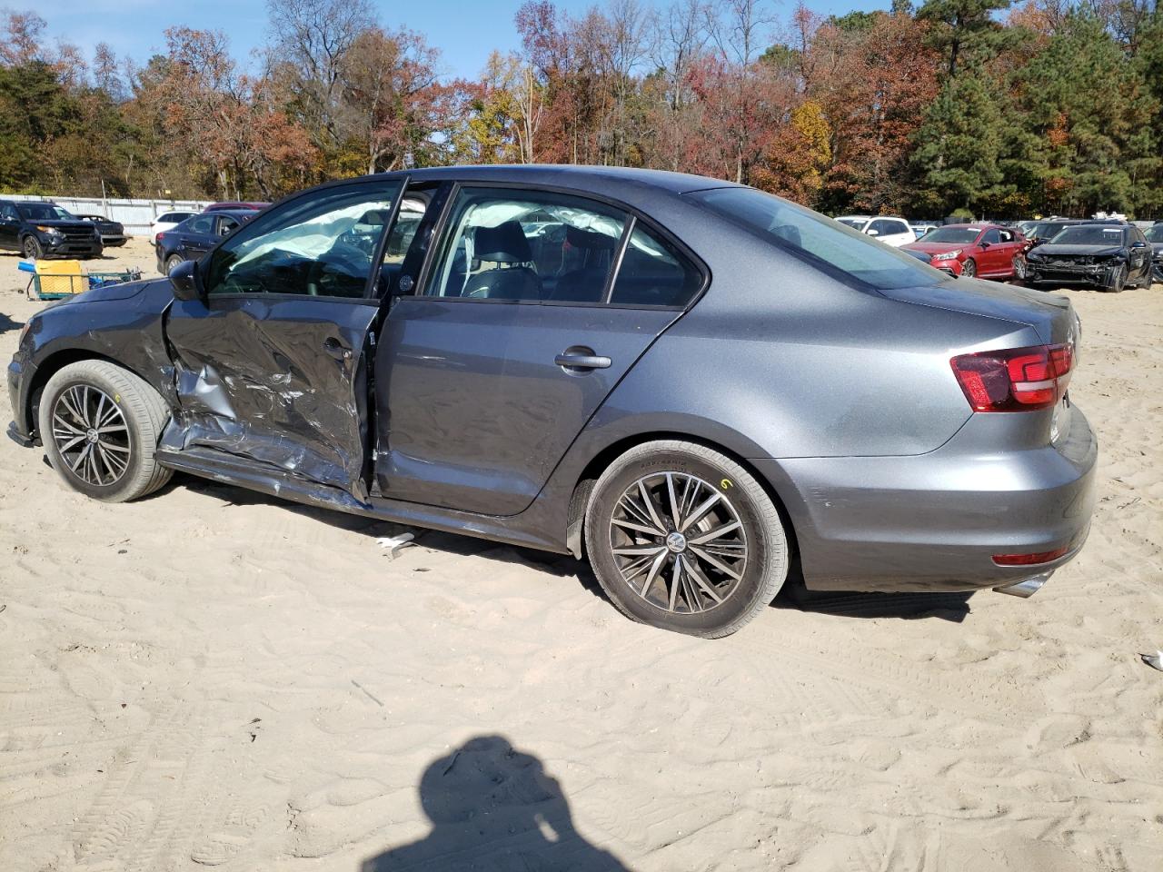 Image 2 of 2018 VOLKSWAGEN JETTA SE 2018 with VIN 3VWDB7AJ1JM214809