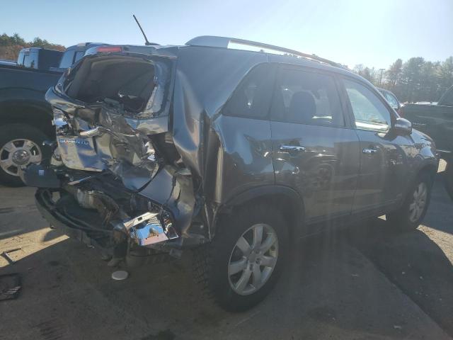 Image 3 of 2013 KIA SORENTO LX 2013 with VIN 5XYKTDA22DG403887
