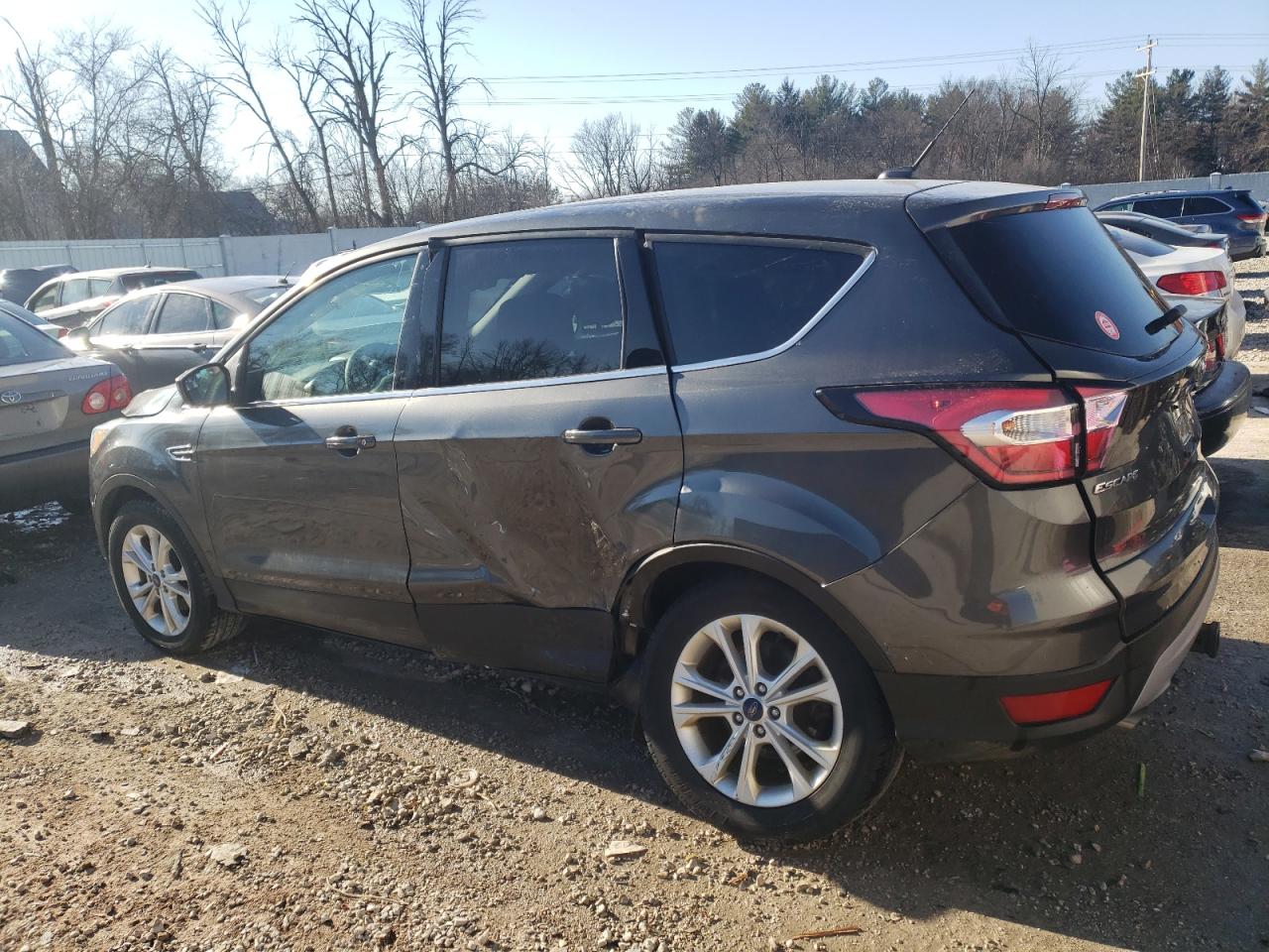 Image 2 of 2017 FORD ESCAPE SE 2017 with VIN 1FMCU9G99HUD41858