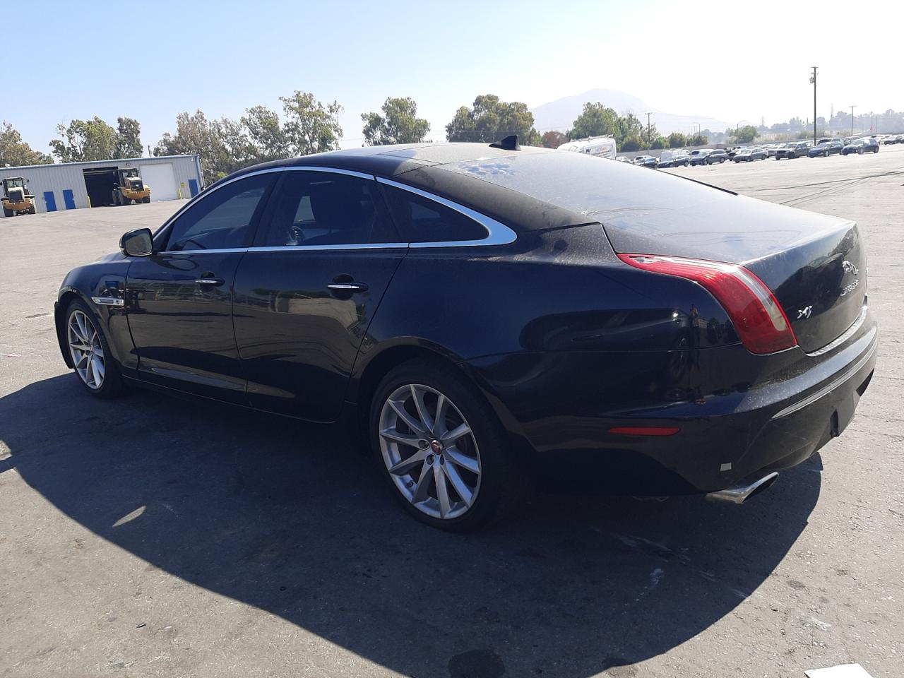 Image 2 of 2014 JAGUAR XJ  2014 with VIN SAJWA1CZ9E8V71147