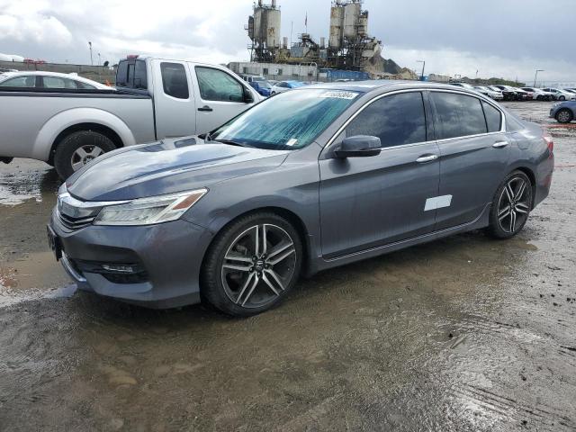 Obraz 1 z 2017 HONDA ACCORD TOURING 2017 z VIN 1HGCR3F92HA034832