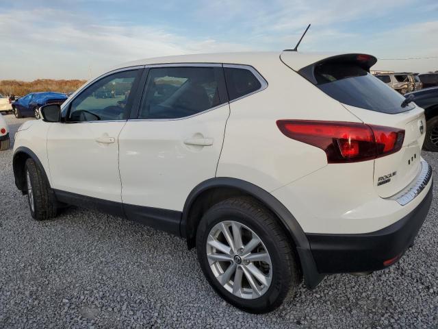 Image 2 of 2019 NISSAN ROGUE SPORT S 2019 with VIN JN1BJ1CP6KW233226
