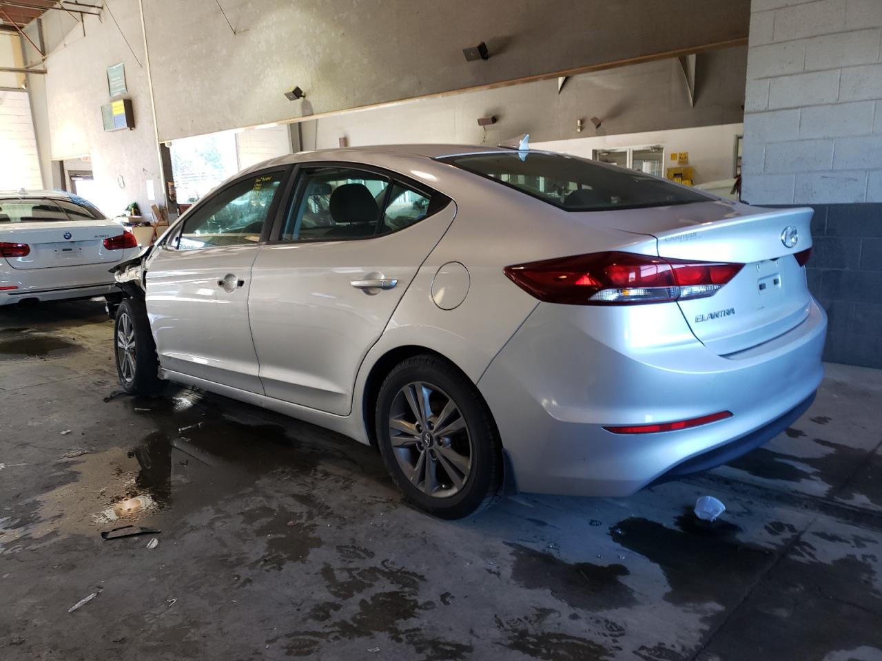 Obraz 2 z 2018 HYUNDAI ELANTRA SEL 2018 z VIN KMHD84LF2JU508381