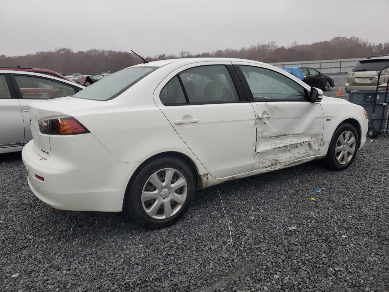 Obraz 3 z 2015 MITSUBISHI LANCER ES 2015 z VIN JA32U2FU2FU001900