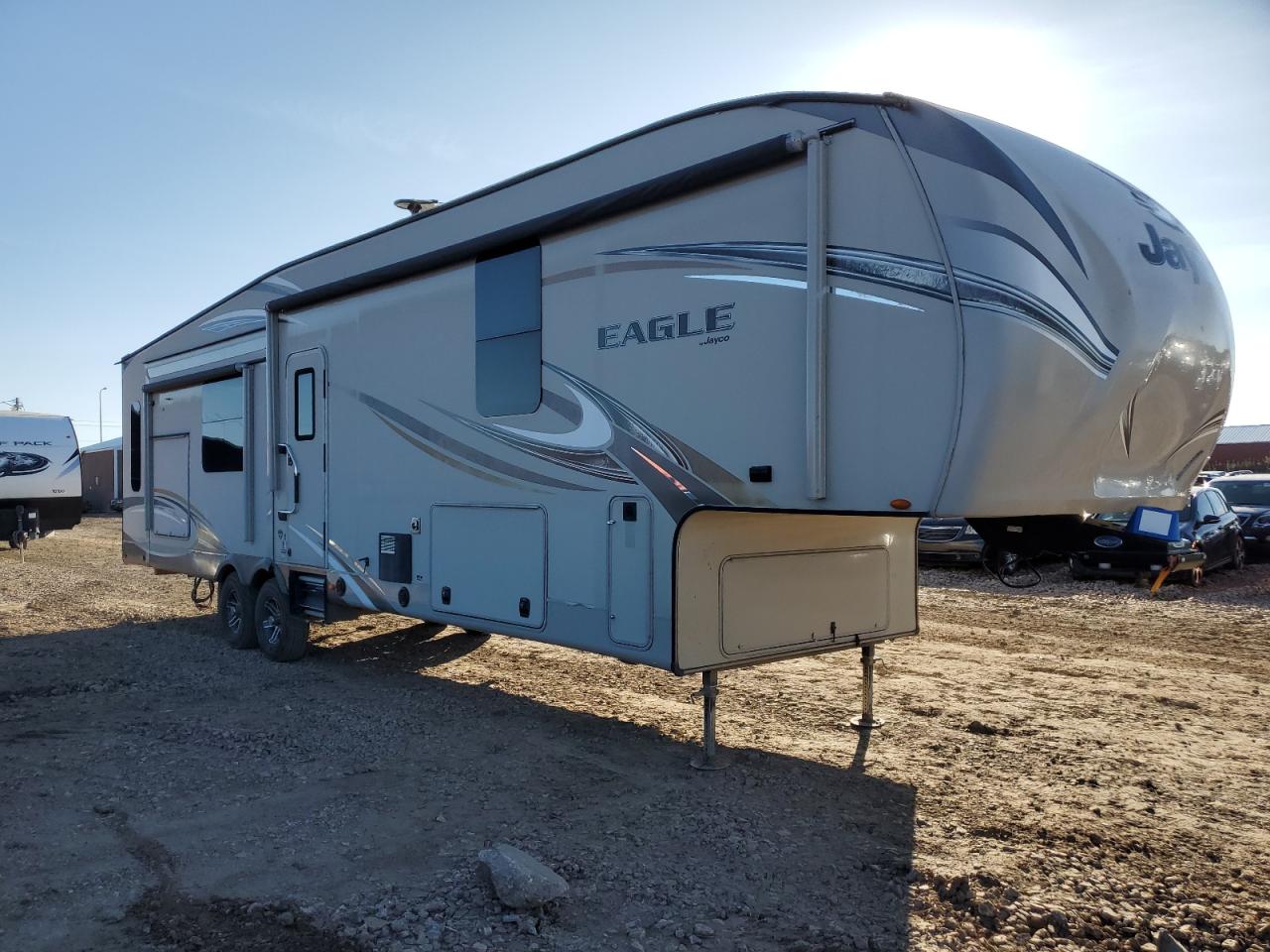 Изображение 1 2017 JAYCO EAGLE FIT 2017 с VIN 1UJCJ0BU8H1WL0106