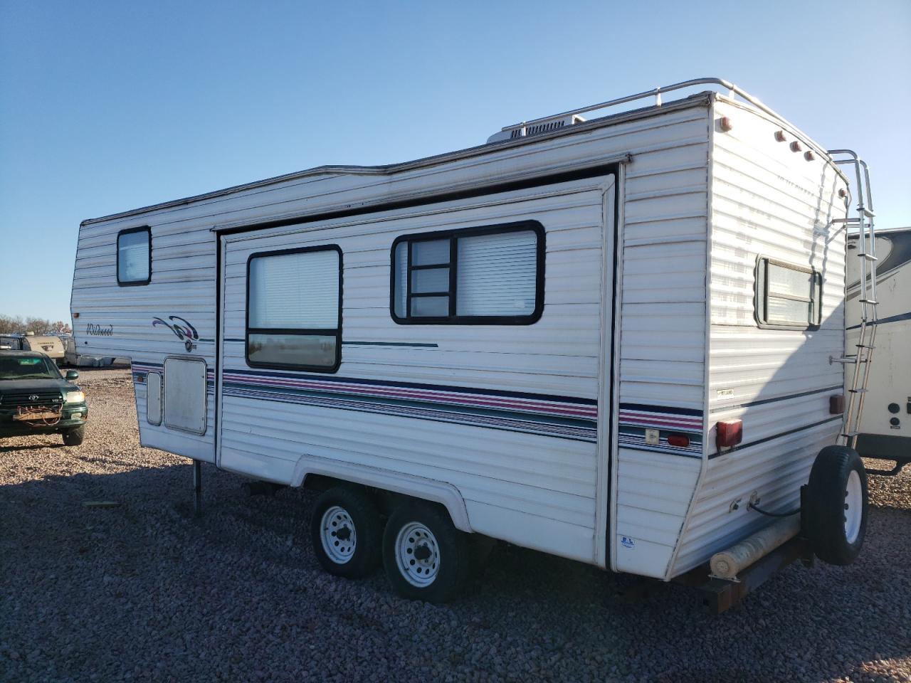 Изображение 3 2000 WILDWOOD WILDWOOD 2000 с VIN 4X4FWDA28YB035847