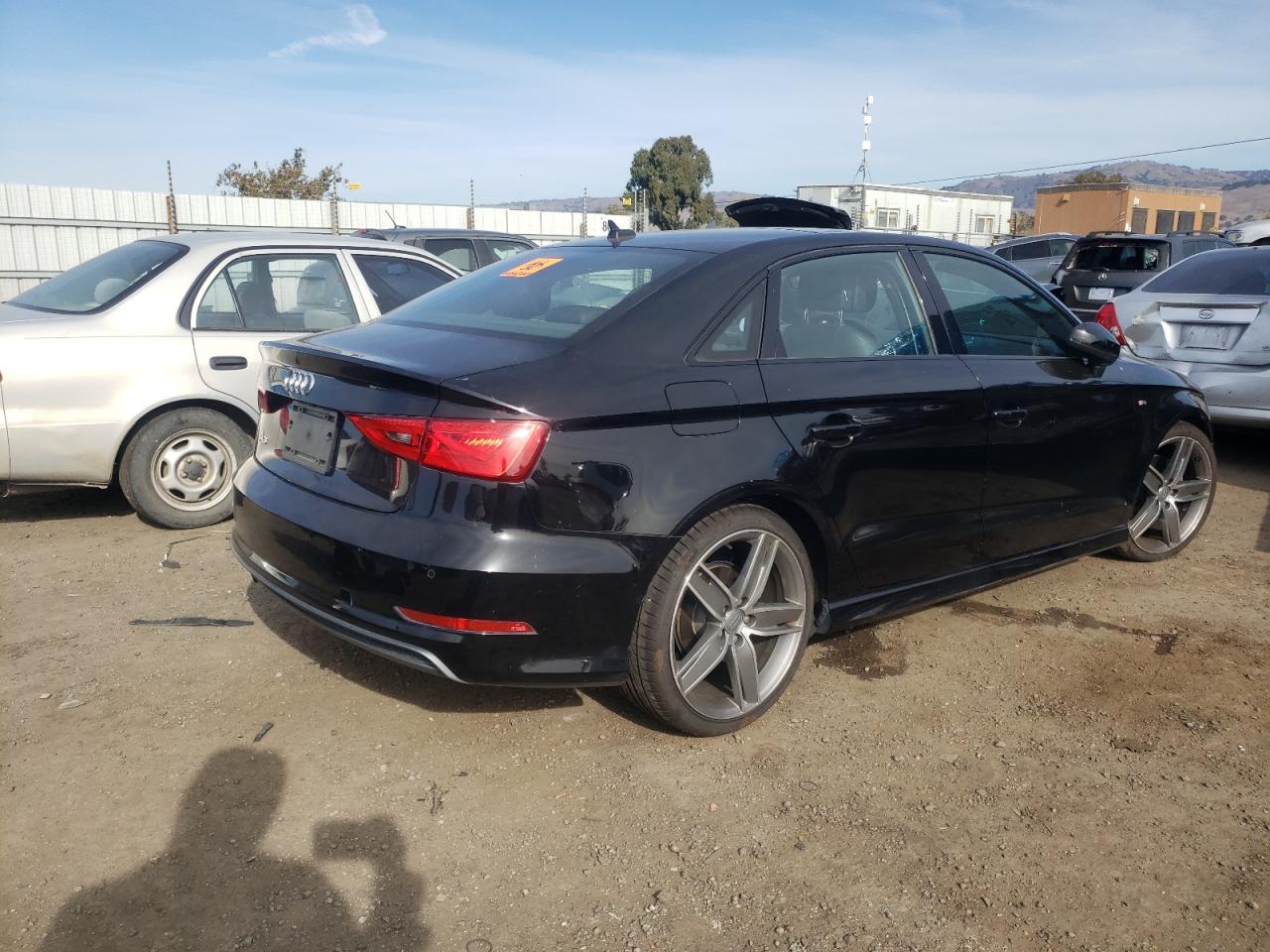 Image 3 of 2016 AUDI A3 PREMIUM 2016 with VIN WAUA7GFF6G1069796