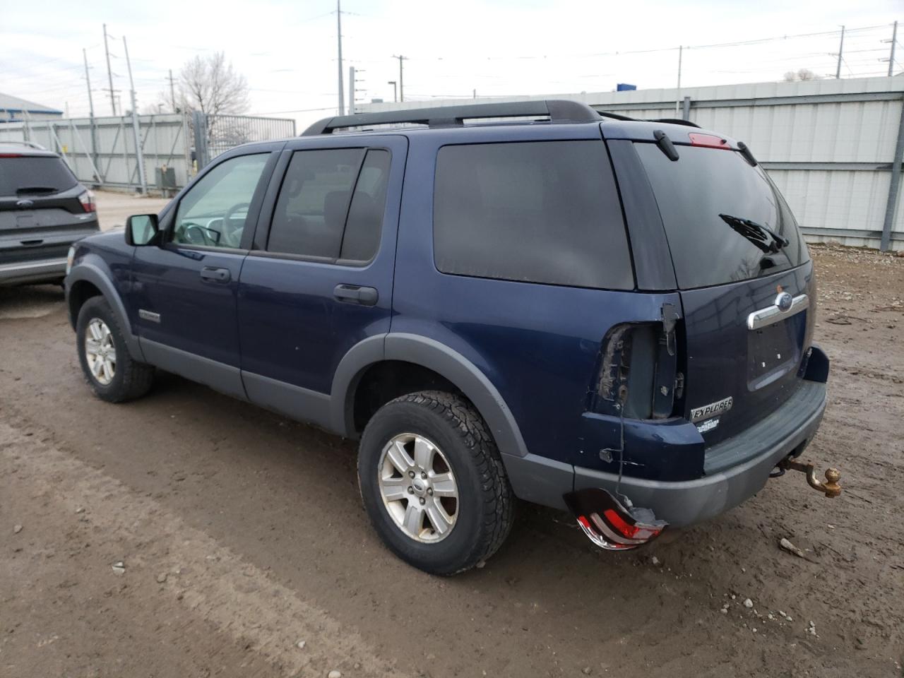 Изображение 2 2006 FORD EXPLORER XLT 2006 с VIN 1FMEU73E66UA15397