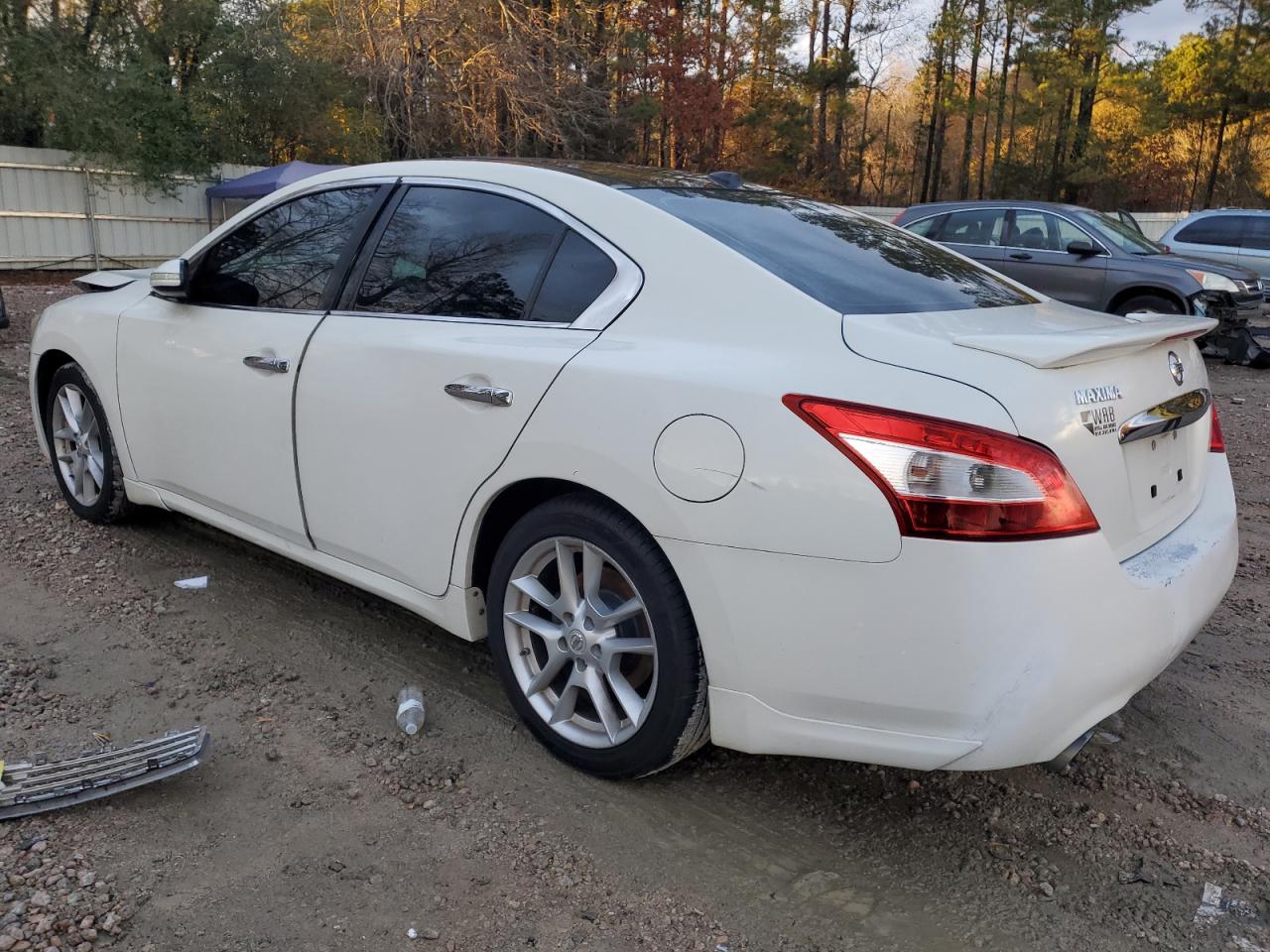 Image 2 of 2010 NISSAN MAXIMA S 2010 with VIN 1N4AA5AP7AC865628
